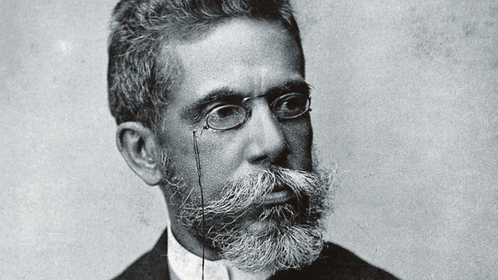 Machado de Assis produziu de tudo: romances, crônicas, crítica, poesia, teatro e contos. (Foto: Juan Gutierrez / Fundação Biblioteca Nacional)