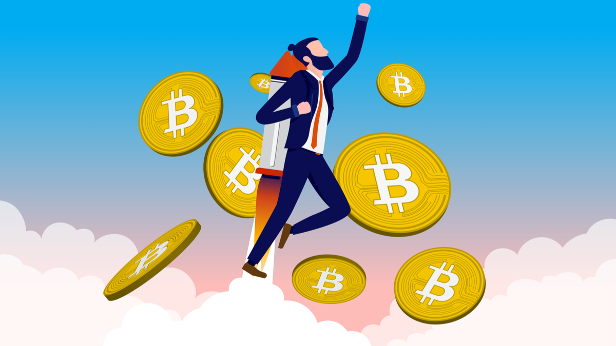 Um homem com jetpacks voa na frente de criptomoedas de Bitcoin.