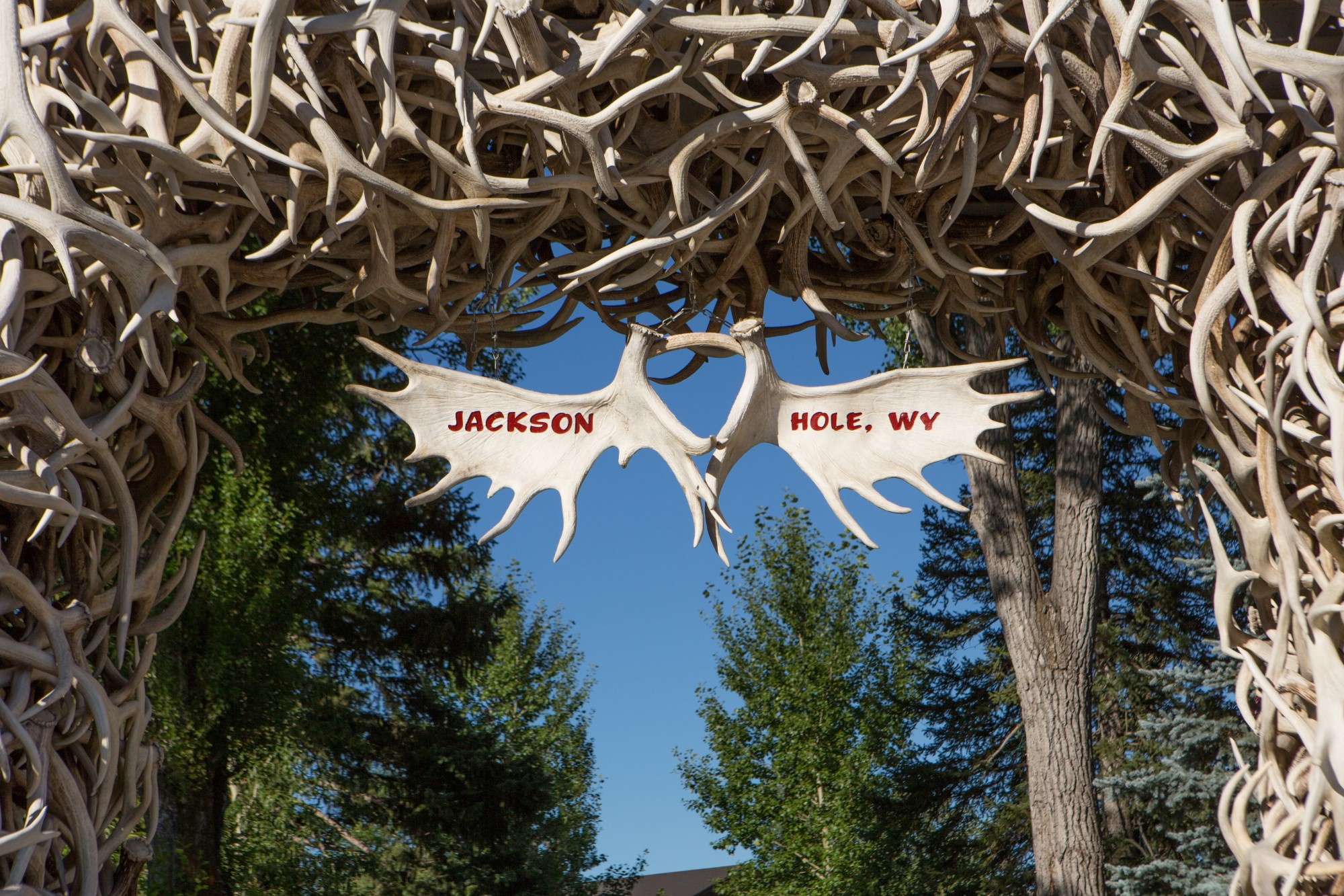 Jackson Hole: começa o simpósio de banqueiros centrais que mais mexe com as bolsas