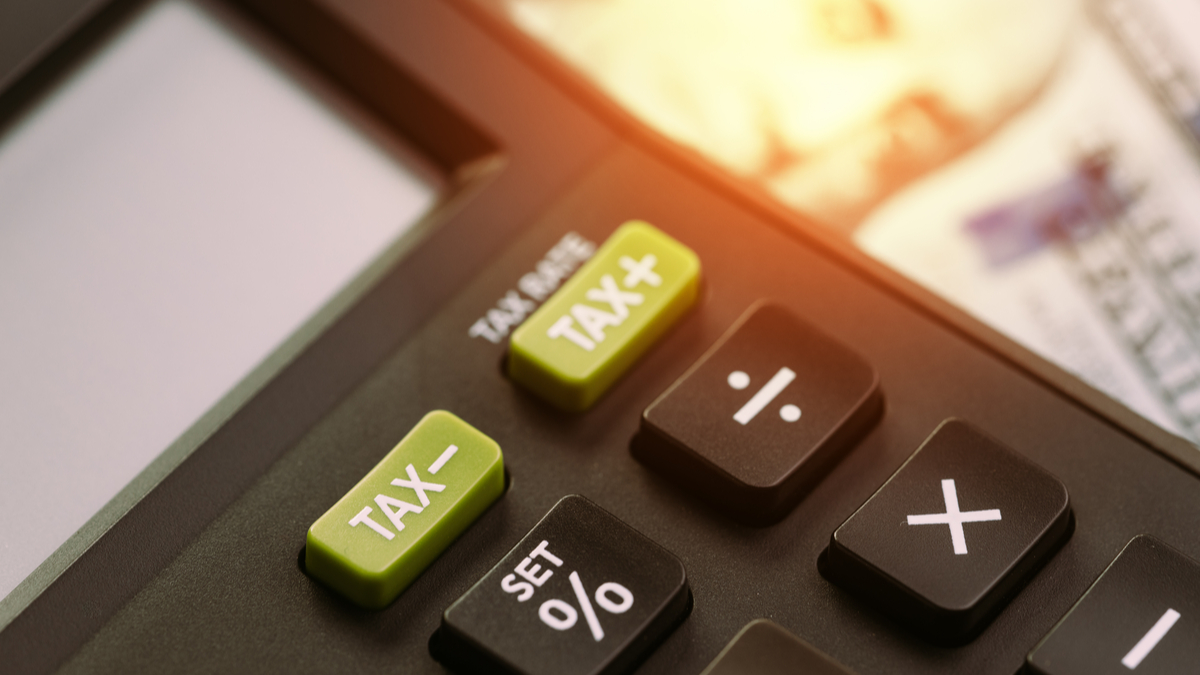 calculadora com taxas para mais e para menos