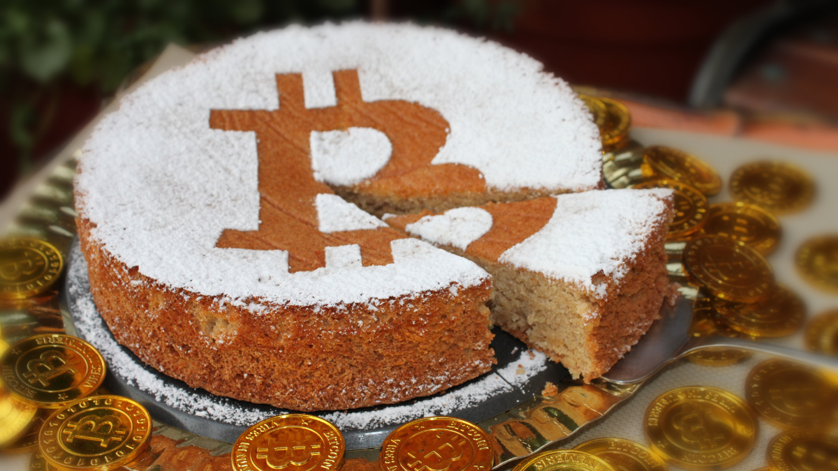 Bitcoin Pizza Day: Comunidade cripto comemora redonda de quase US$ 300  milhões, Criptomoedas