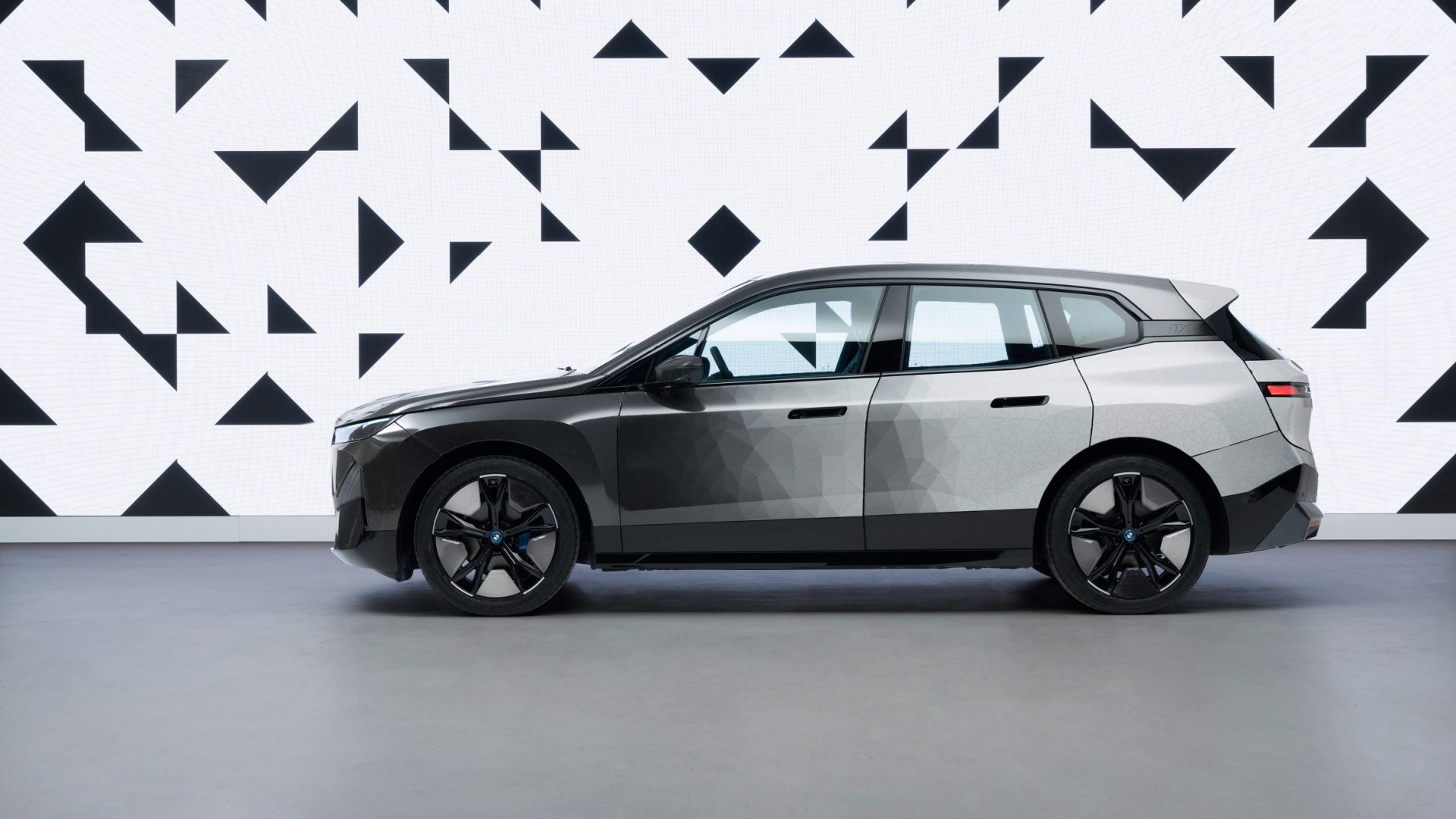 BMW muda de cor