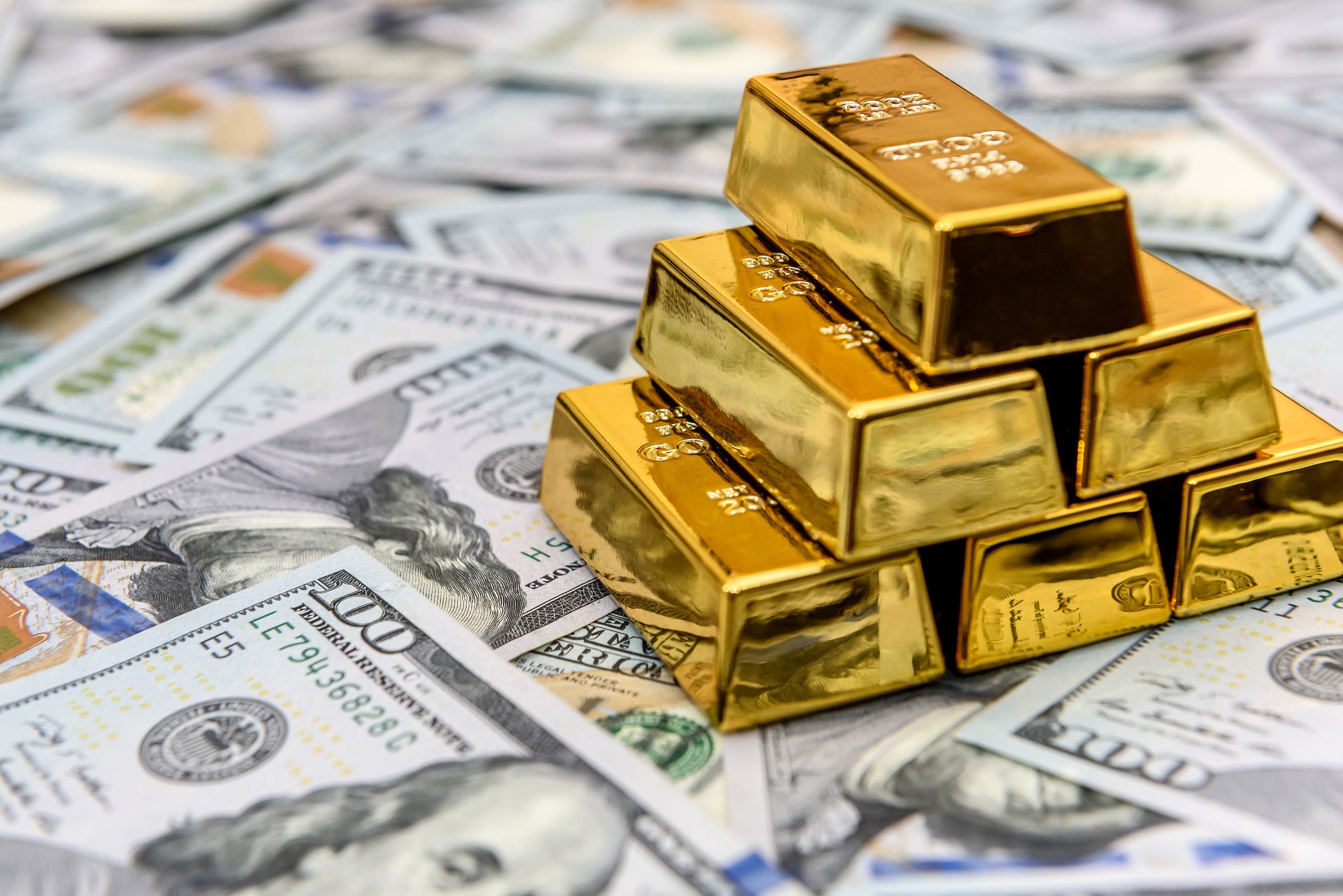 ouro e dólar