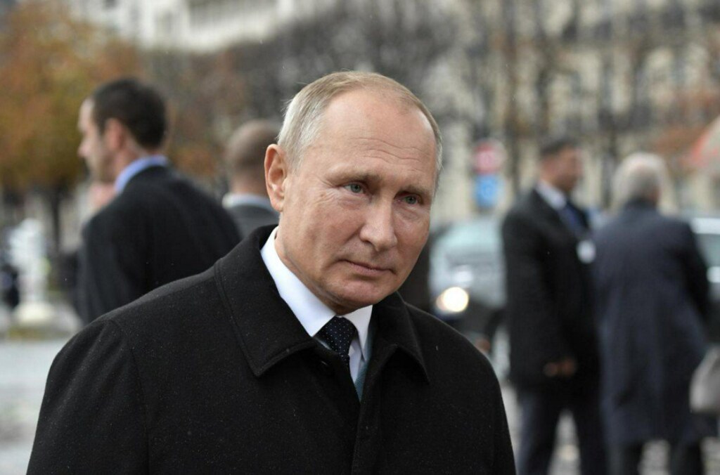 NÃO USAR ESSA FOTO - Foto de meio corpo do presidente da Rússia, Vladimir Putin, vestindo terno preto