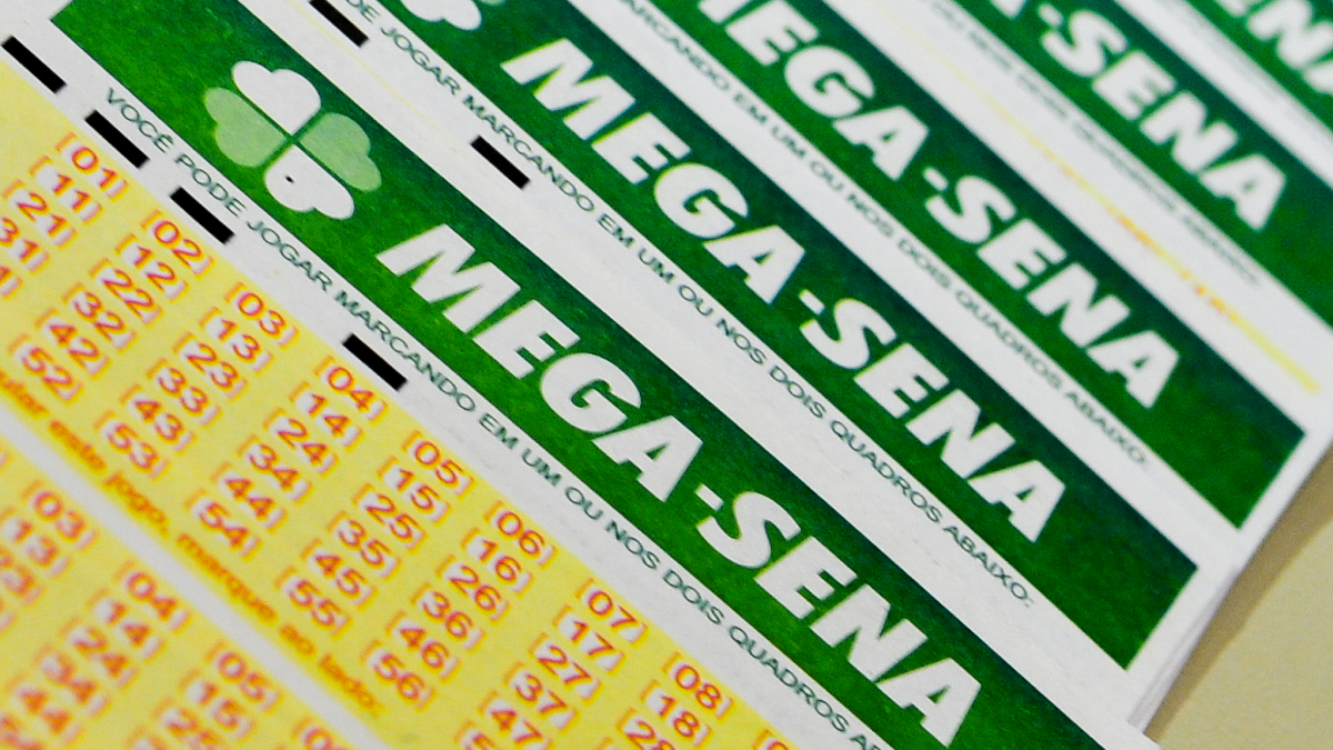 Lotofácil pode pagar R$ 13 milhões nesta terça-feira (5); apostas da Mega  da Virada seguem abertas