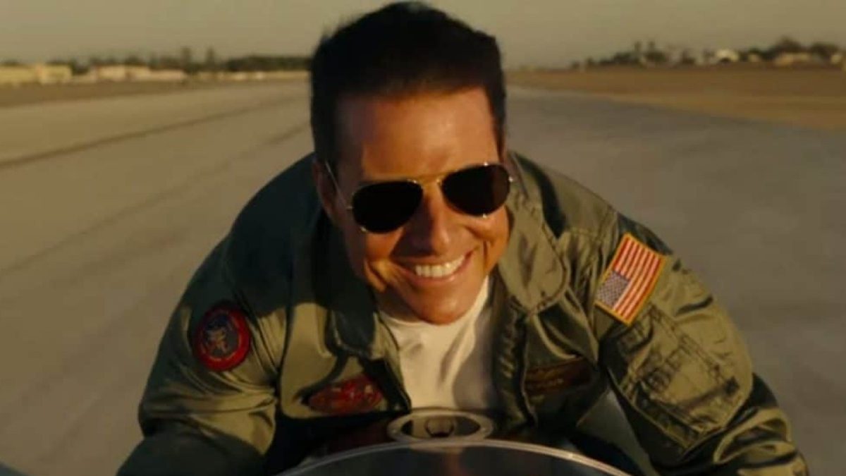 Top Gun vai comer poeira? Adão Negro arrecada US$ 67 milhões na estreia nos  EUA - Seu Dinheiro