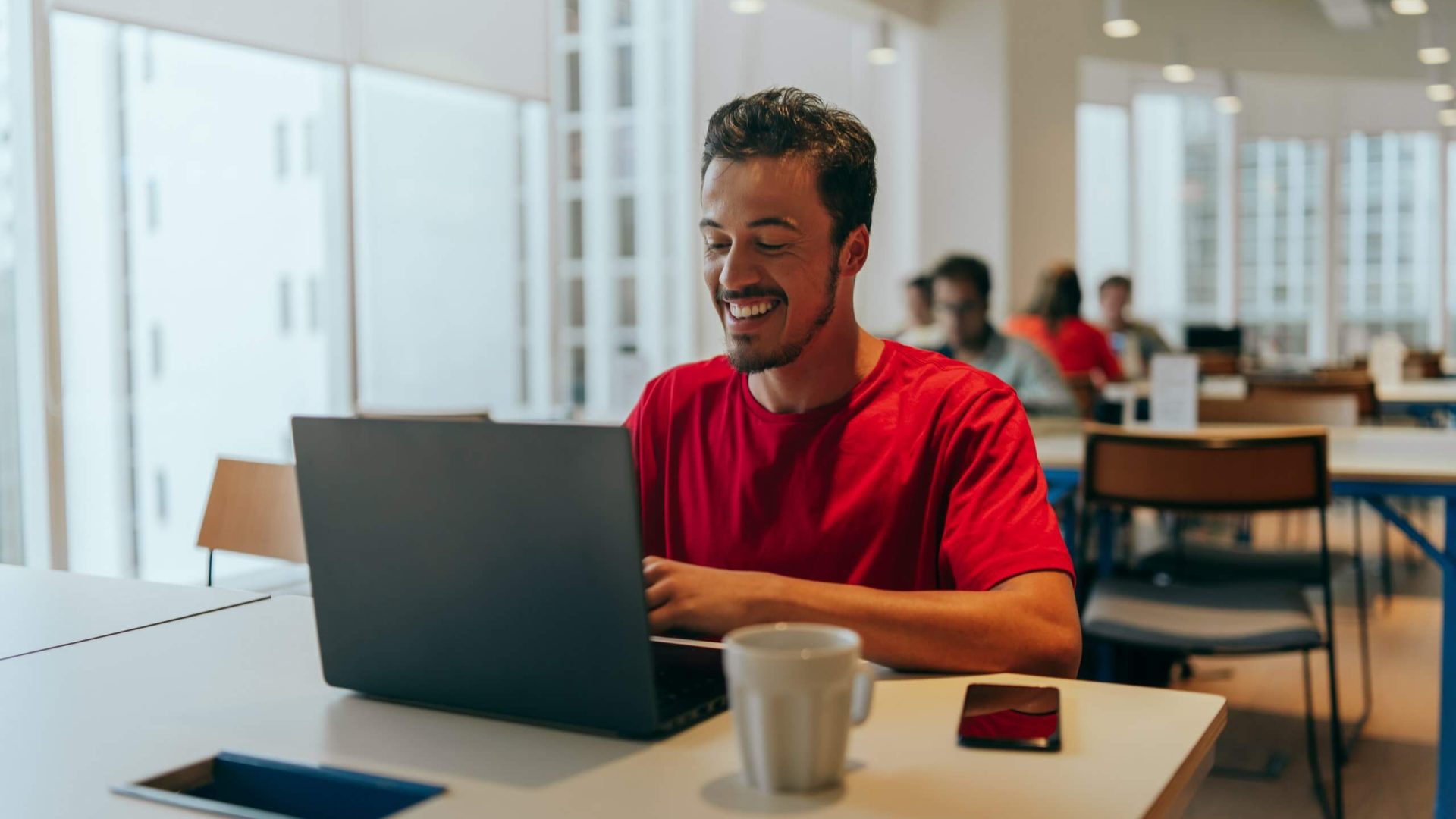 vagas de emprego; revelo