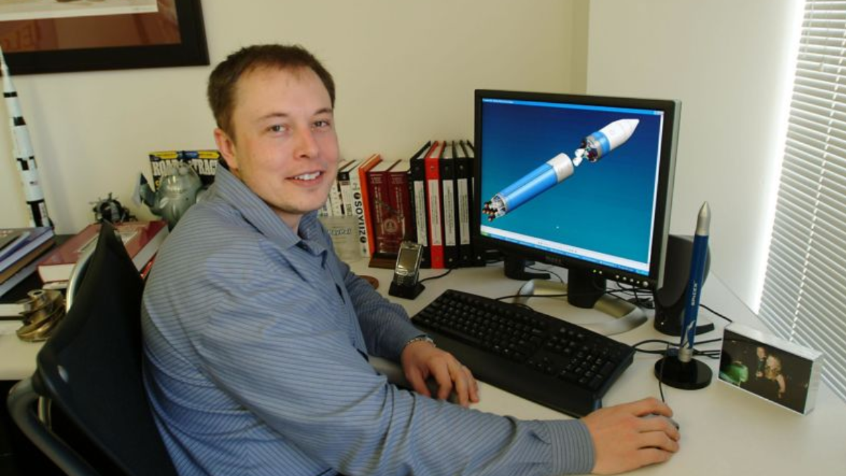 Elon Musk de home office