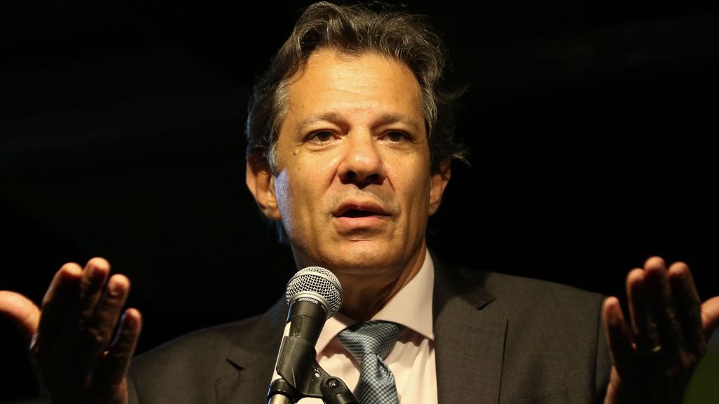 Robô, O ministro da Fazenda, Fernando Haddad, durante coletiva no CCBB