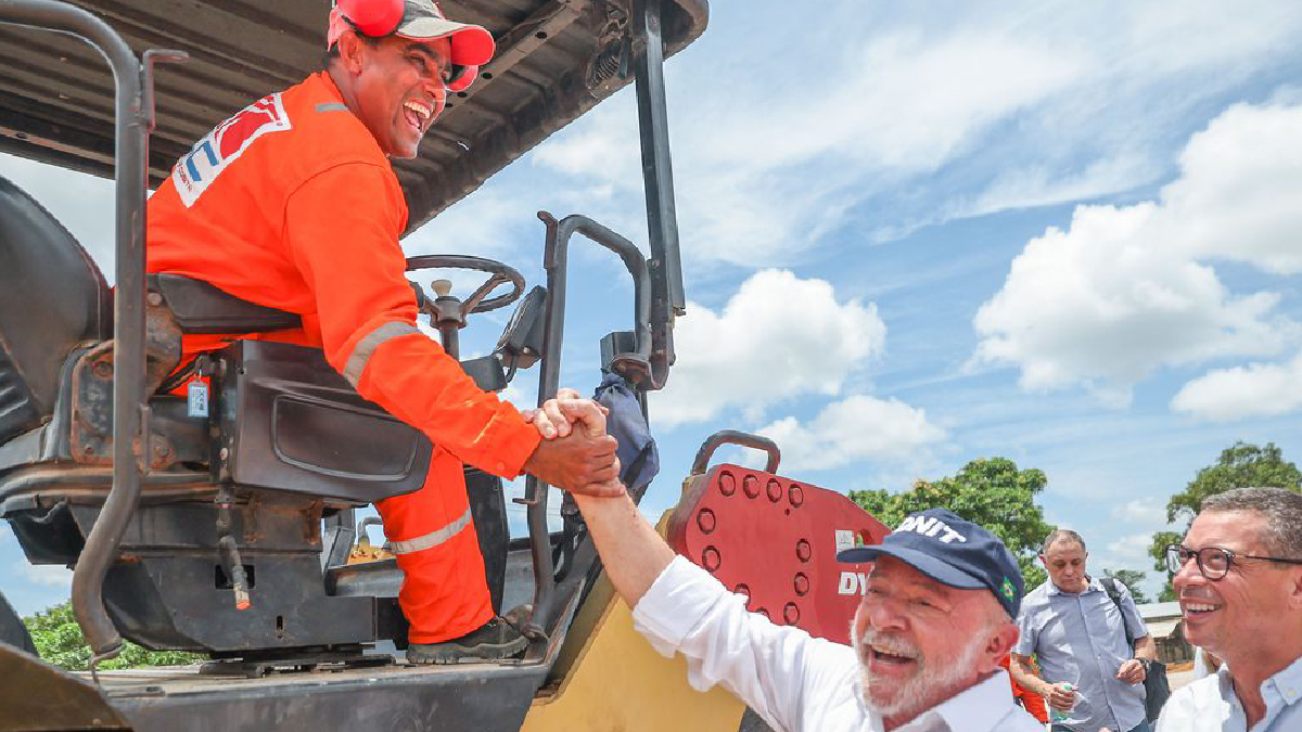 Cerimônia alusiva de visita à frente de trabalho para duplicação da BR 101.