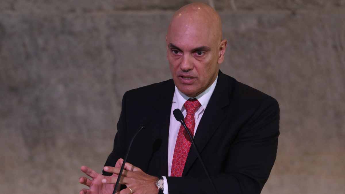 Oposição quer impeachment de Alexandre de Moraes após revelação de ...