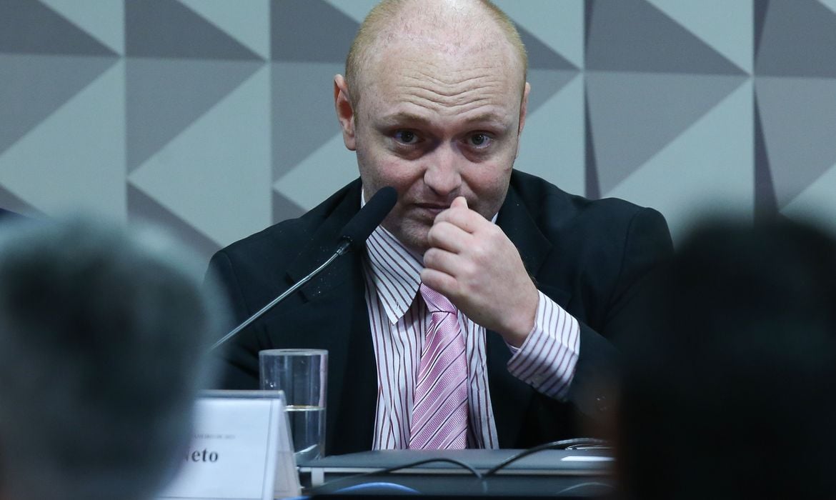 Fotografia de Walter Delgatti durante depoimento à CPI dos Atos Golpistas
