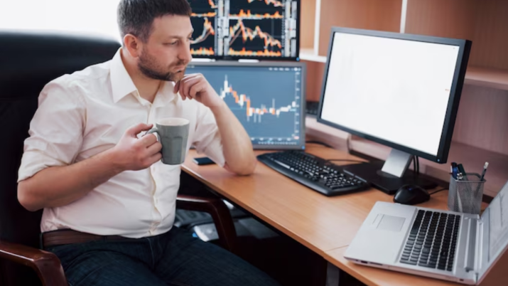 Média de R$ 5.000 por mês: conheça o Gradiente Linear Empiricus, ferramenta que pode gerar ganhos consistentes no day trade