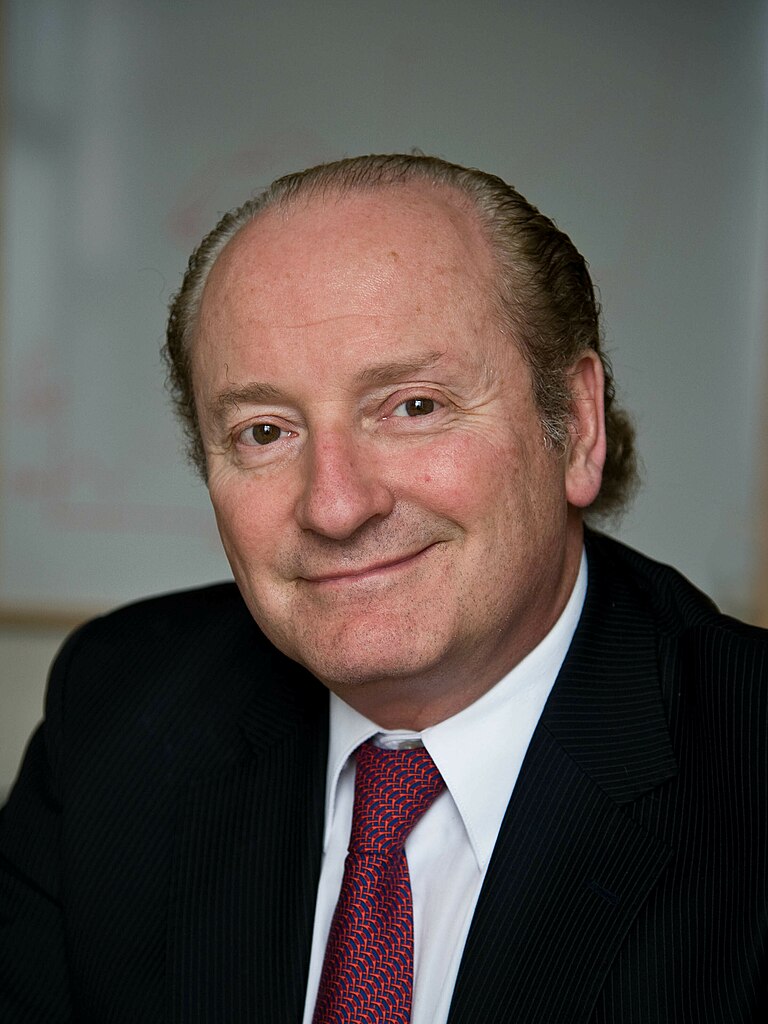 Economista Robert Merton, professor de finanças da Escola de Negócios Sloan do M.I.T., professor emérito de Harvard e vencedor do prêmio Nobel de Economia de 1997