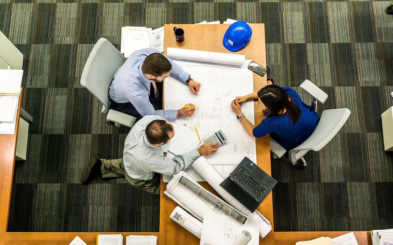 Mercado de trabalho; emprego; carreiras; executivo; alto escalão