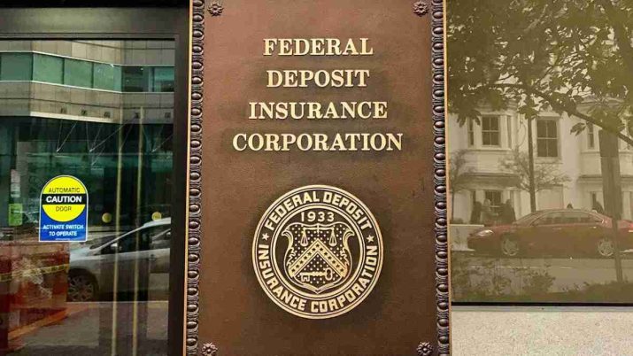 Agência americana Corporação Federal de Seguro de Depósitos (FDIC, na sigla em inglês) anunciou que o Fulton Bank vai assumir todos os depósitos e todos os ativos do Republic First Bank, um dos bancos médios com problemas.