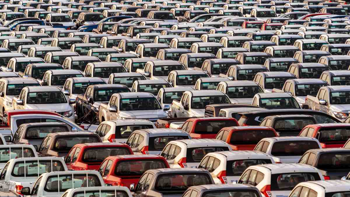 Carros no porto