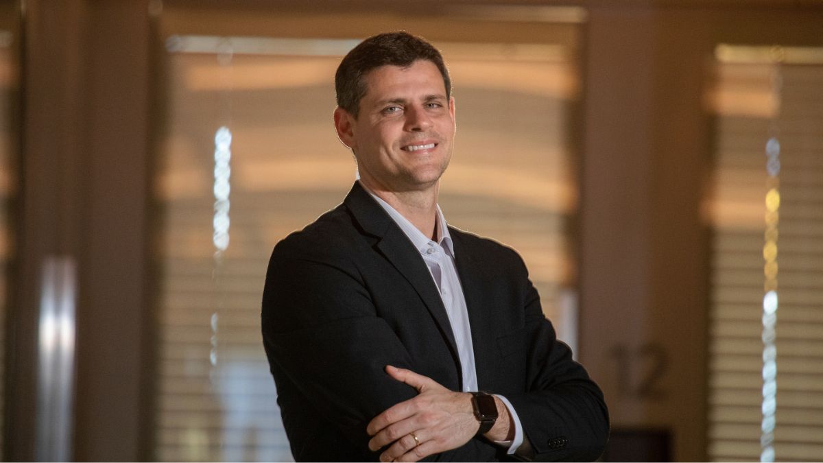 Bruno Funchal, CEO da Bradesco Asset, fala sobre apostas da gestora para bolsa brasileira, dólar e juros.