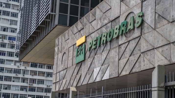 Agenda Ibovespa: dividendos da Petrobras (PETR4) e dados da Azul (AZUL4) prometem mexer com a Bolsa em mais uma semana de balanços