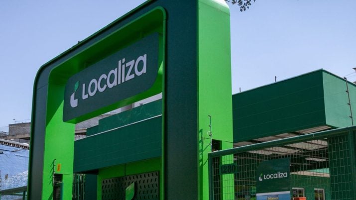 Localiza (RENT3) tem lucro de R$ 837 milhões no 4T24, mas rentabilidade continua sob pressão. O que fazer com as ações agora?