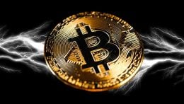 Bitcoin (BTC) volta aos US$ 106 mil com dados de emprego nos EUA e ‘TACO Trade’, mas saques em ETFs acendem alerta