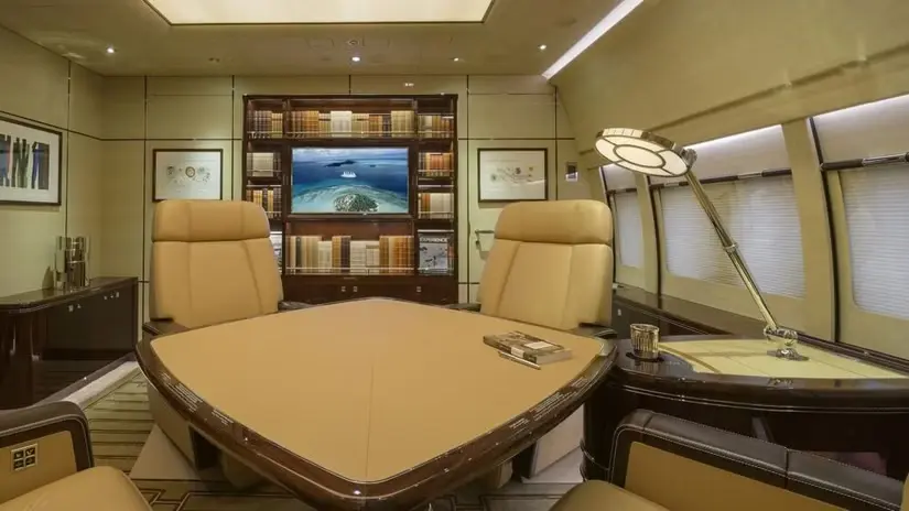 Interior do jato oferecido por família real do Catar a Trump, segundo o The Daily Mail