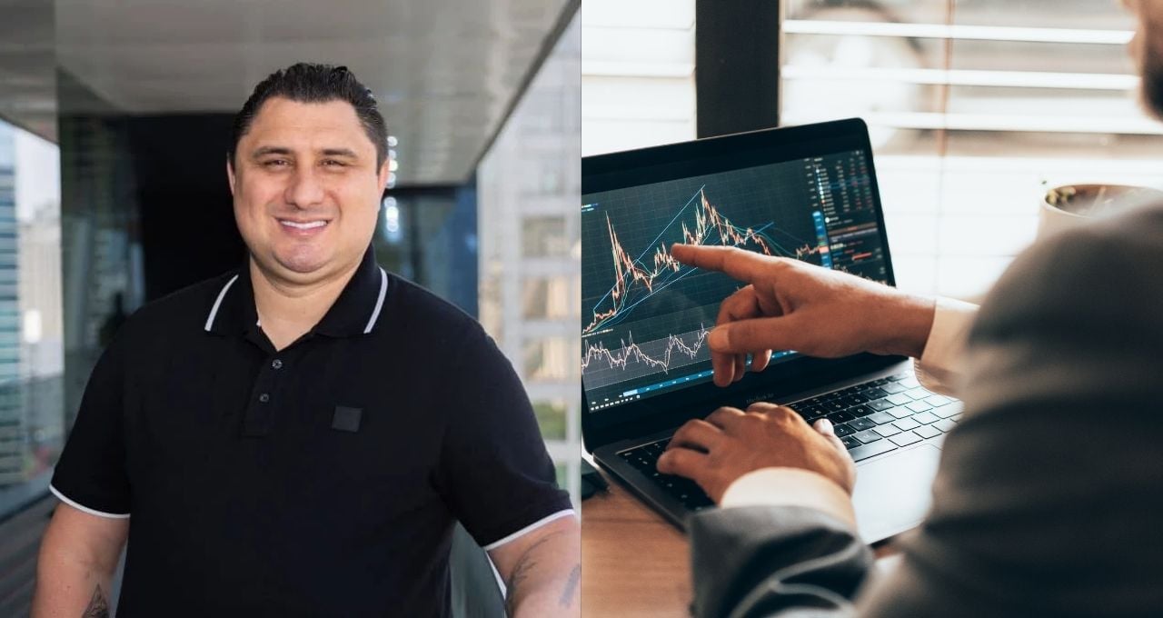 Trader André Antunes ao lado de computador