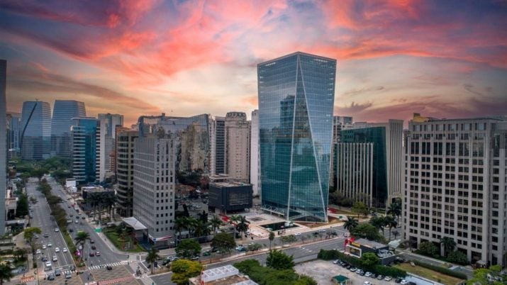 Bairro de São Paulo tem o condomínio mais caro das regiões Sul e Sudeste, cobrando quase o triplo da média da cidade