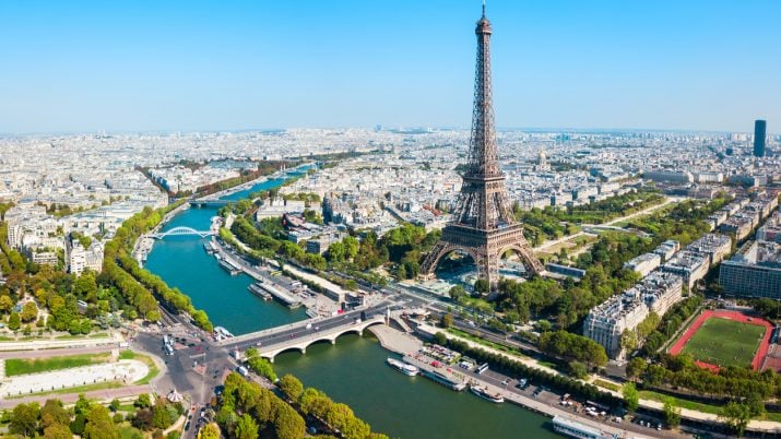 Torre Eiffel e o rio Sena