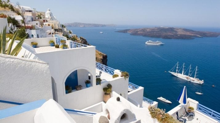santorini mykonos grécia ilhas turismo cruzeiros taxas overtourism europa